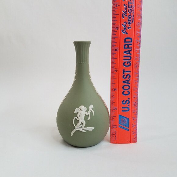 Wedgwood Jasperware Sage Green Bud Vase READ Trinket Dish Cherubs Greek Mytholog - Picture 2 of 16